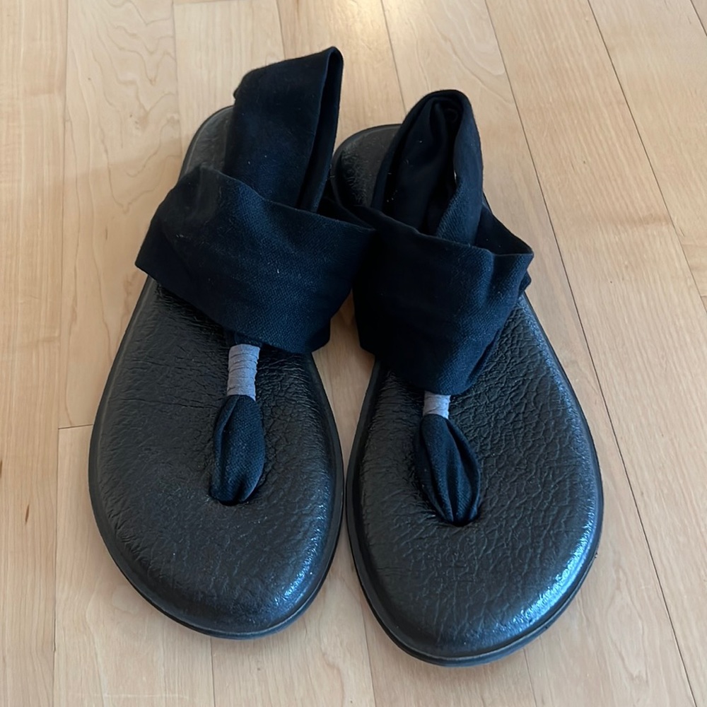 Sanuk Yoga Sling Flip Flop